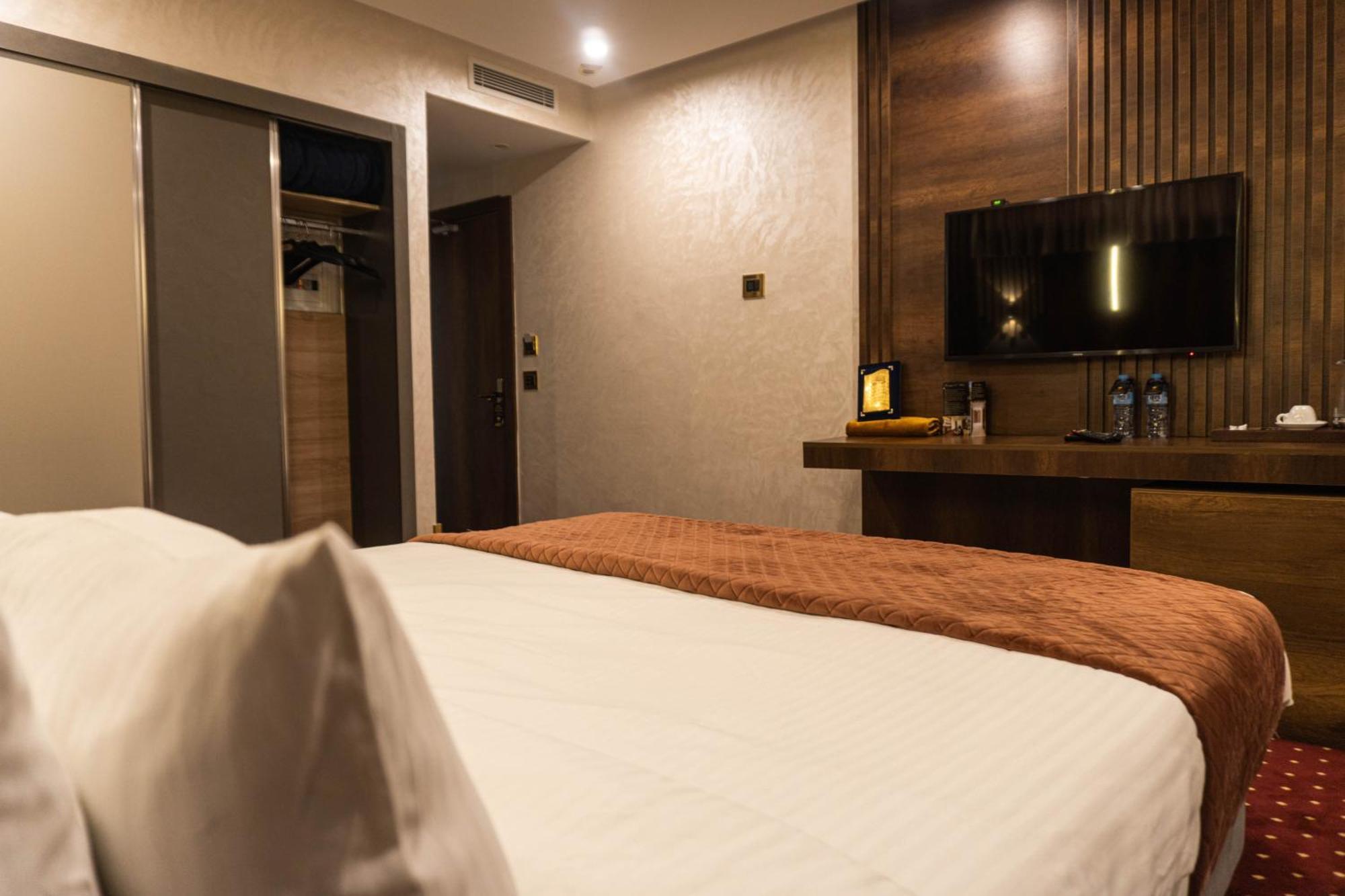 Melissa Hotel Оран Екстериор снимка